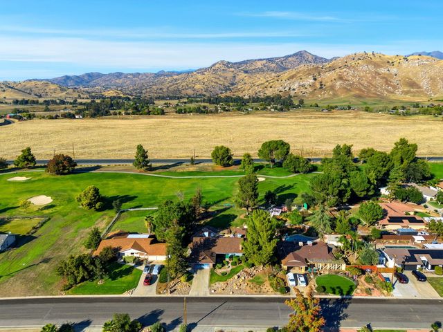32194 River Island Drive, Springville, CA 93265