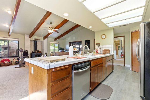 32194 River Island Drive, Springville, CA 93265