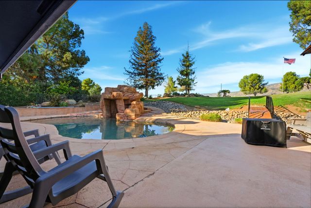 32194 River Island Drive, Springville, CA 93265