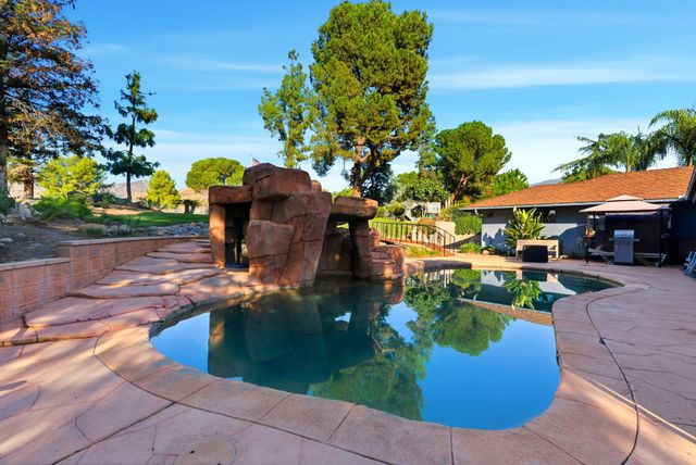 32194 River Island Drive, Springville, CA 93265