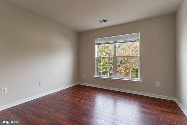 7712 BLUE POINT AVE, Beltsville, MD 20705