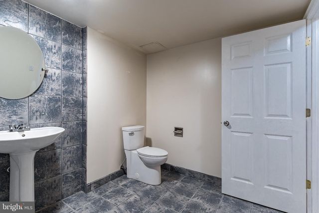 7712 BLUE POINT AVE, Beltsville, MD 20705