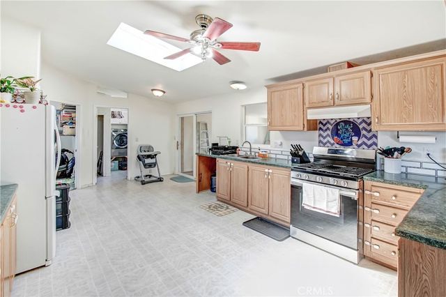 25635 Kargat Street, Lancaster, CA 93536
