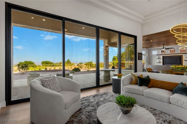 2548 Faiss Drive, Las Vegas, NV 89134