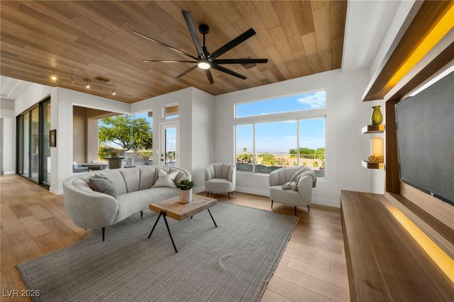 2548 Faiss Drive, Las Vegas, NV 89134