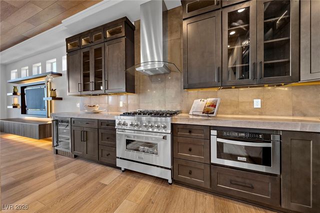 2548 Faiss Drive, Las Vegas, NV 89134