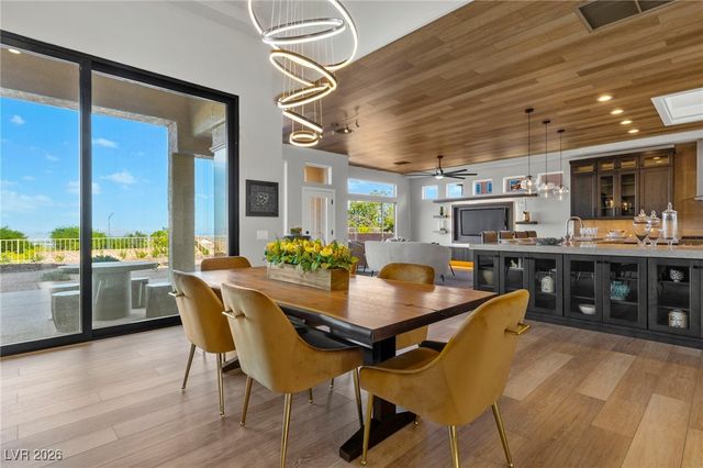 2548 Faiss Drive, Las Vegas, NV 89134