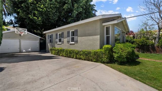 3131 Livonia Avenue, Los Angeles, CA 90034