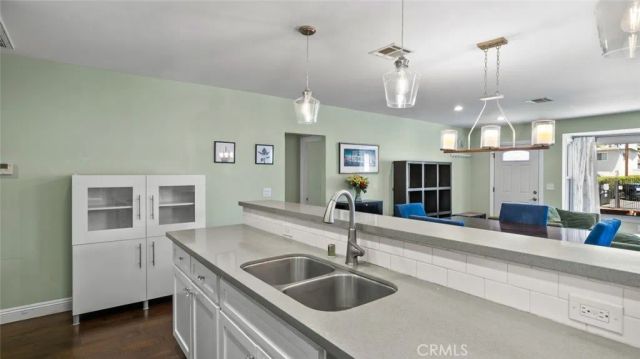 3131 Livonia Avenue, Los Angeles, CA 90034