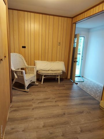 8 Central Avenue, White Lake, NY 12786