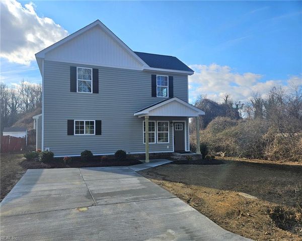 329 N Capital ST, Suffolk, VA 23434