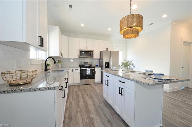 329 N Capital ST, Suffolk, VA 23434