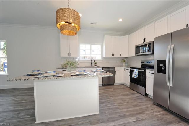 329 N Capital ST, Suffolk, VA 23434