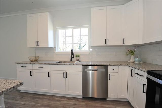 329 N Capital ST, Suffolk, VA 23434