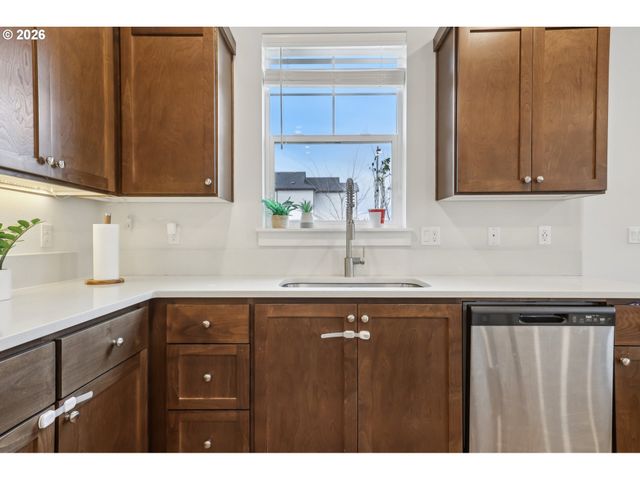 18436 Sw BUCKHORN Dr, Beaverton, OR 97007