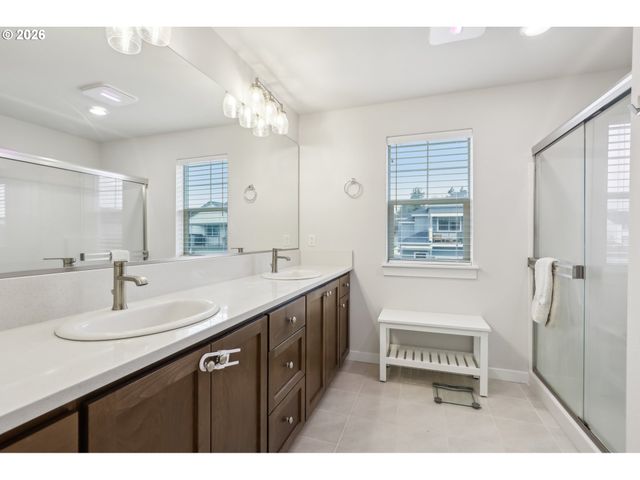 18436 Sw BUCKHORN Dr, Beaverton, OR 97007