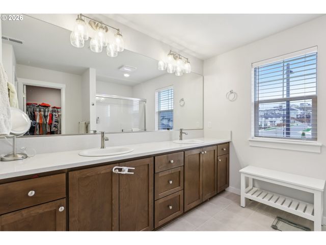 18436 Sw BUCKHORN Dr, Beaverton, OR 97007