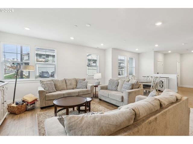 18436 Sw BUCKHORN Dr, Beaverton, OR 97007