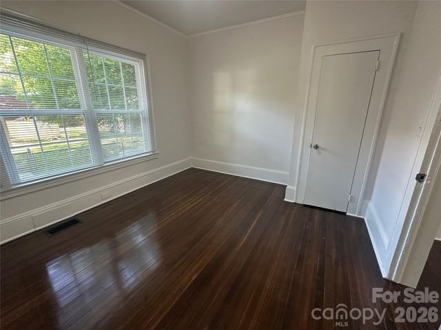 4028 Leo Street, Winston Salem, NC 27105