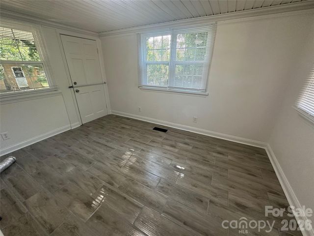 4028 Leo Street, Winston Salem, NC 27105