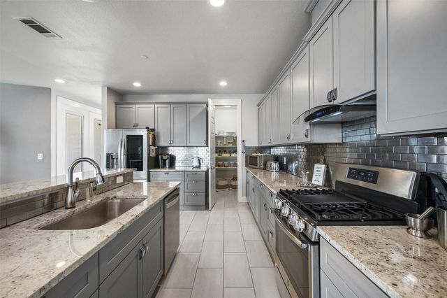 251 S Mill Street 380, Lewisville, TX 75057