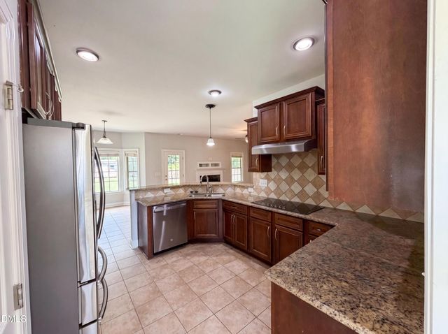 475 Crutchfield Drive, Cameron, NC 28326