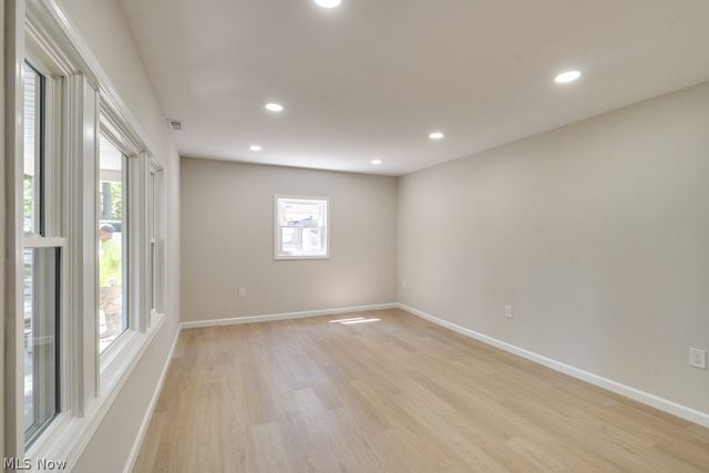 2758 Oak Street, Willoughby Hills, OH 44094