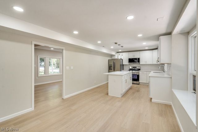 2758 Oak Street, Willoughby Hills, OH 44094