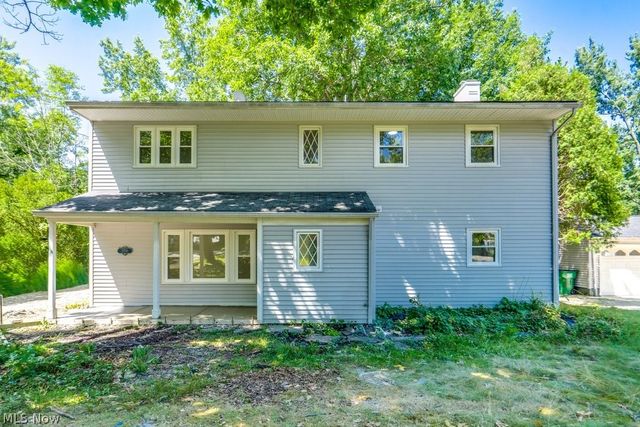 2758 Oak Street, Willoughby Hills, OH 44094