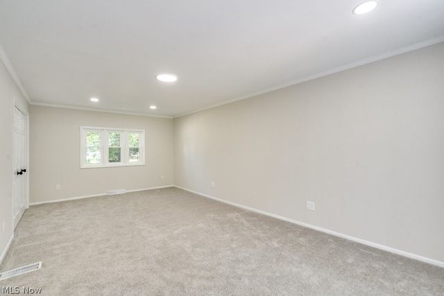 2758 Oak Street, Willoughby Hills, OH 44094