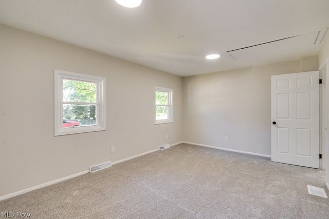 2758 Oak Street, Willoughby Hills, OH 44094