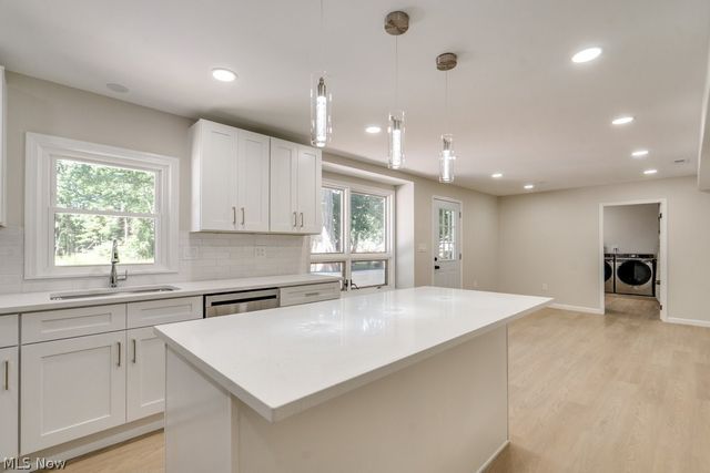 2758 Oak Street, Willoughby Hills, OH 44094