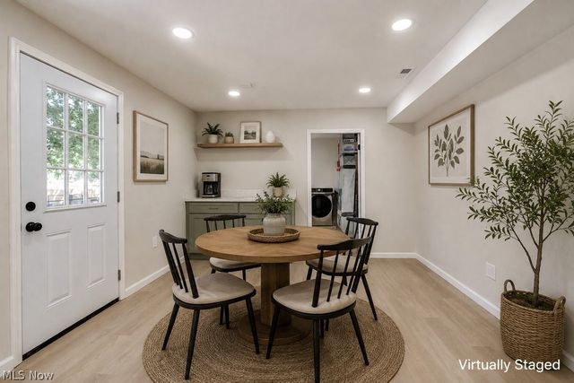 2758 Oak Street, Willoughby Hills, OH 44094