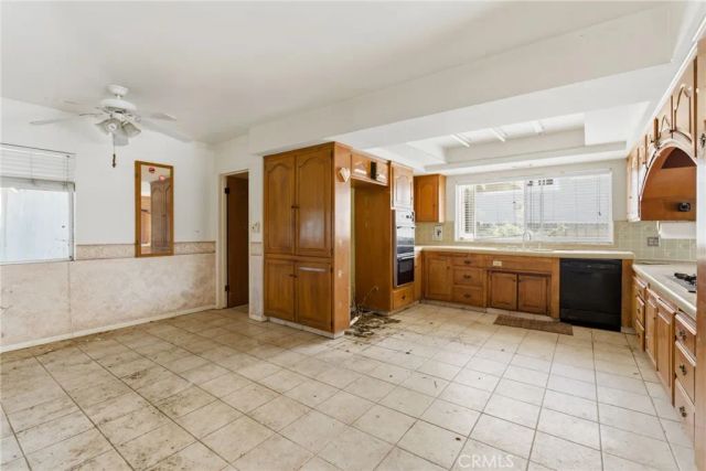 18112 Joshua Ln, Santa Ana, CA 92705