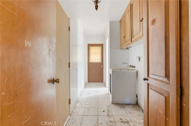 18112 Joshua Ln, Santa Ana, CA 92705