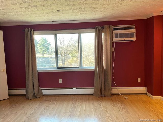 72 Churchill Drive 72, Newington, CT 06111