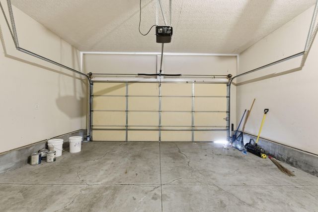 3005 Roundway Down Lane, Lexington, KY 40509