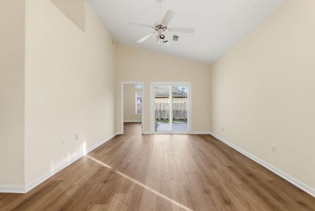 3005 Roundway Down Lane, Lexington, KY 40509