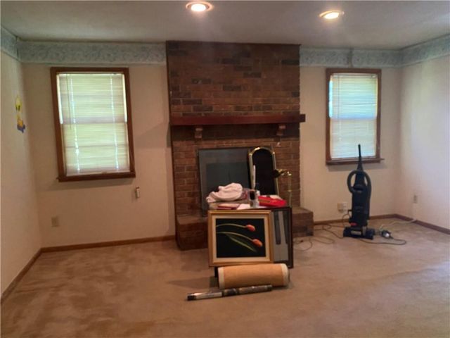 8108 N Serene Avenue, Kansas City, MO 64152