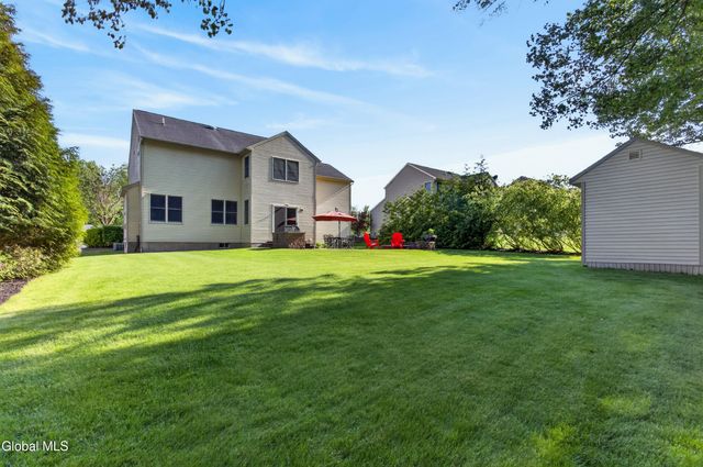 45 Sterling Heights Drive, Clifton Park, NY 12065