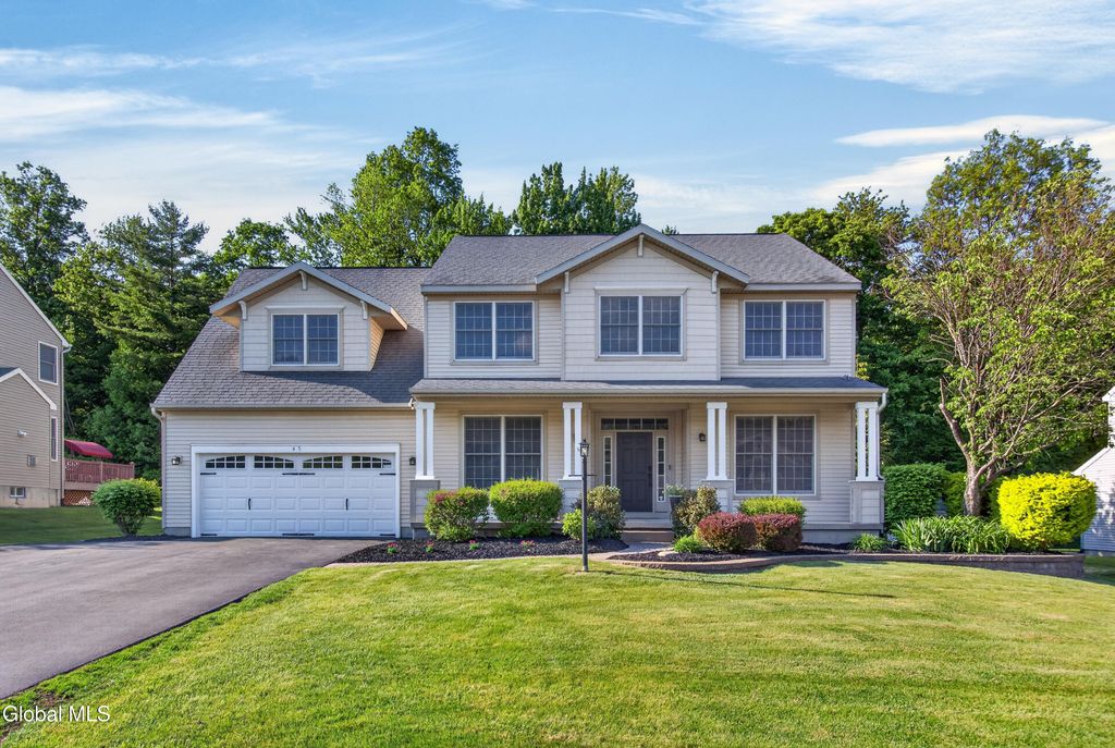 45 Sterling Heights Drive, Clifton Park, NY 12065