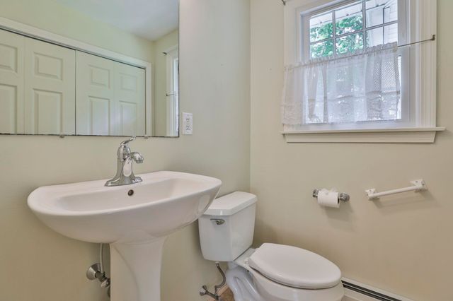 2 Hillside Drive, Hudson, NH 03051