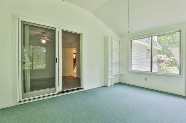 2 Hillside Drive, Hudson, NH 03051