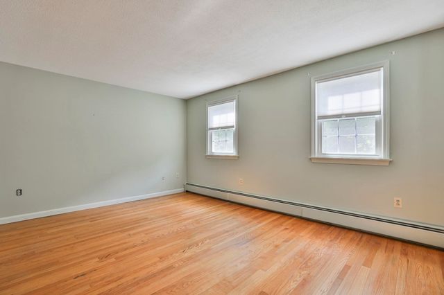 2 Hillside Drive, Hudson, NH 03051