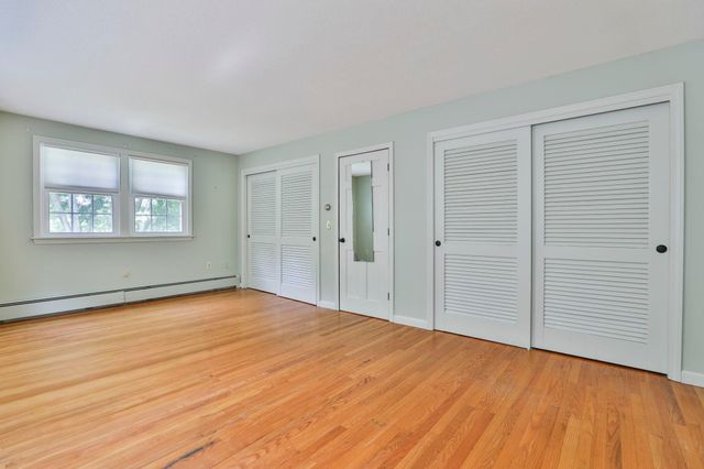 2 Hillside Drive, Hudson, NH 03051