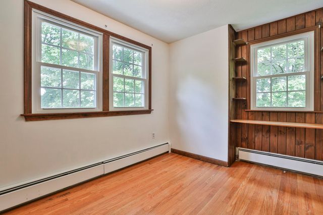 2 Hillside Drive, Hudson, NH 03051