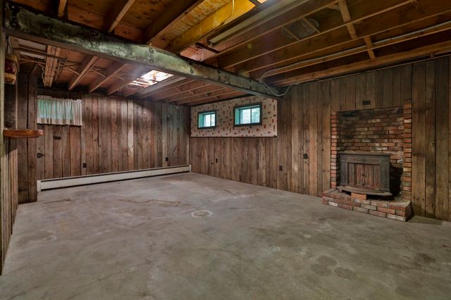 2 Hillside Drive, Hudson, NH 03051