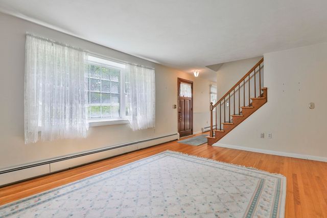 2 Hillside Drive, Hudson, NH 03051