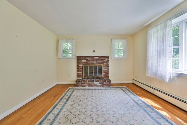 2 Hillside Drive, Hudson, NH 03051