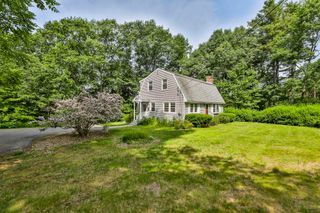 2 Hillside Drive, Hudson, NH 03051